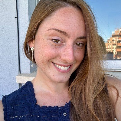 Julia Vega